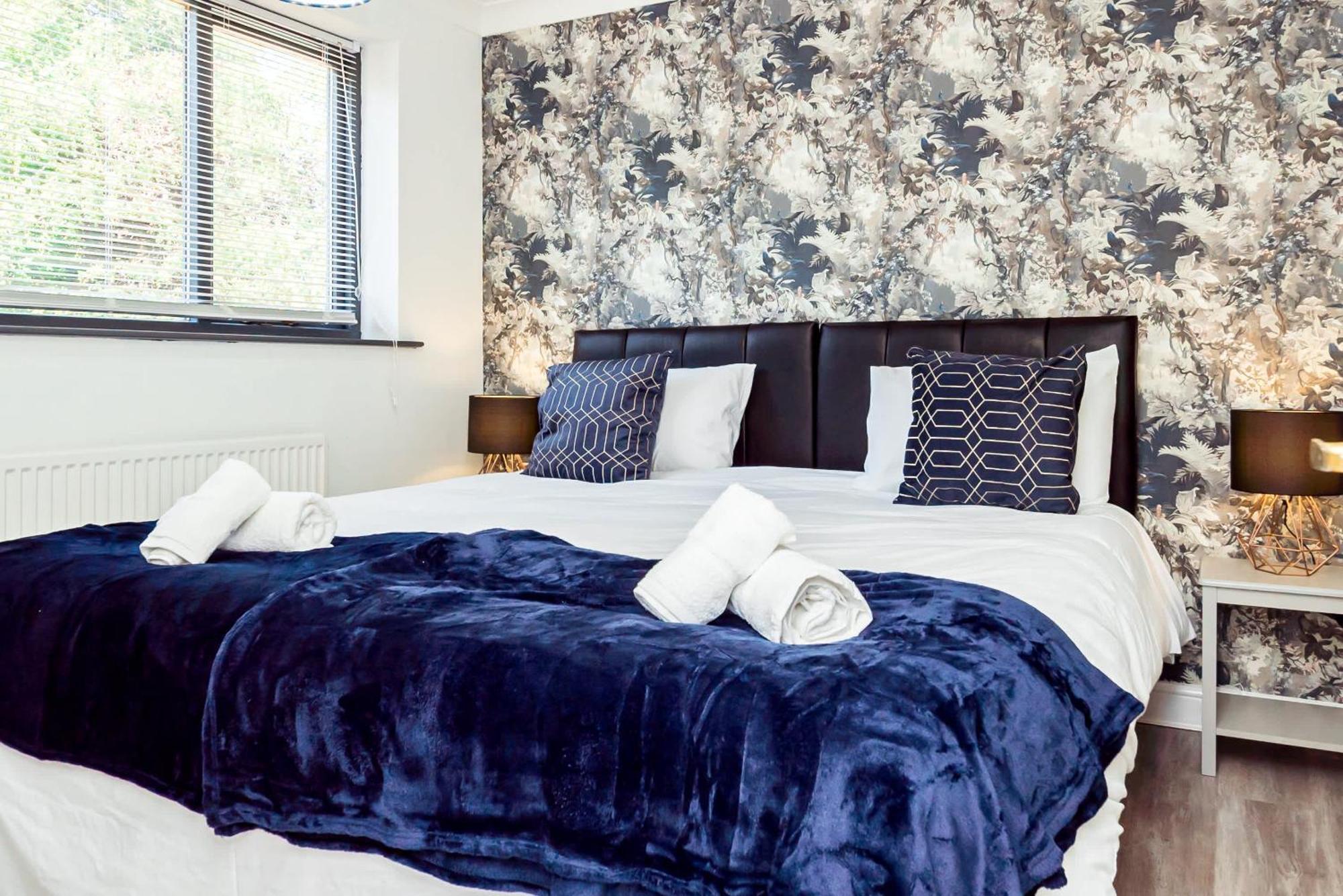 Private Parking&garden&contractor&families Apartment